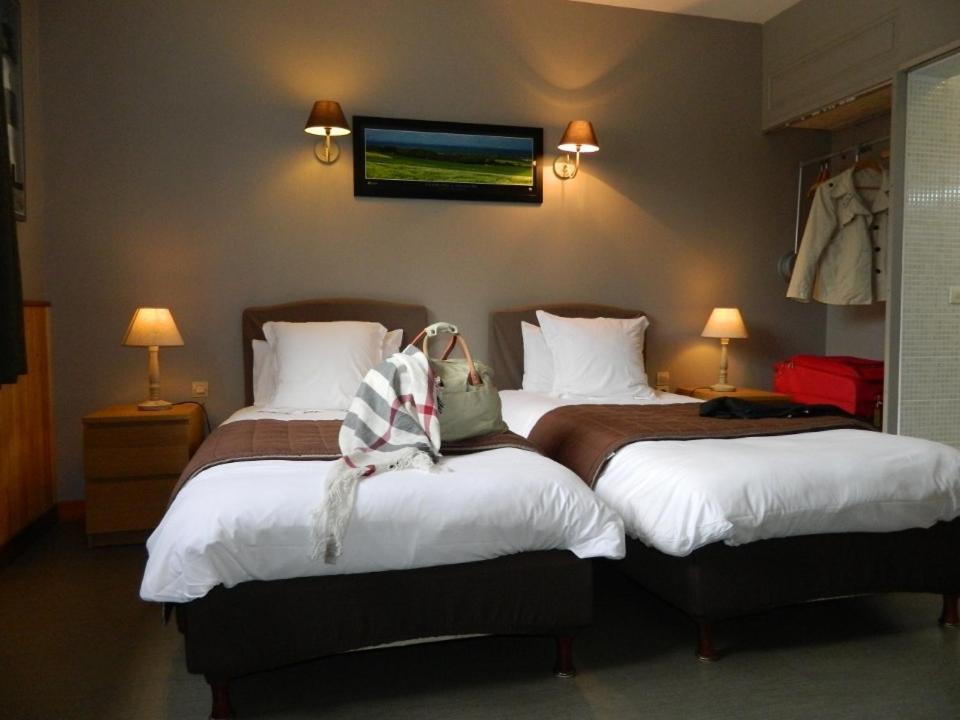 Logis - Auberge Du Colombier Guines Номер фото